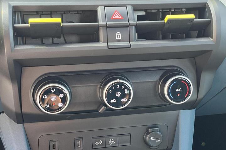 Rød Fiat Grande Panda fra 2025