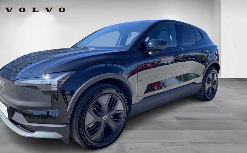 Volvo EX30 Cross Country P8 Twin Motor Performance Ultra AWD 428HK 5d Aut.