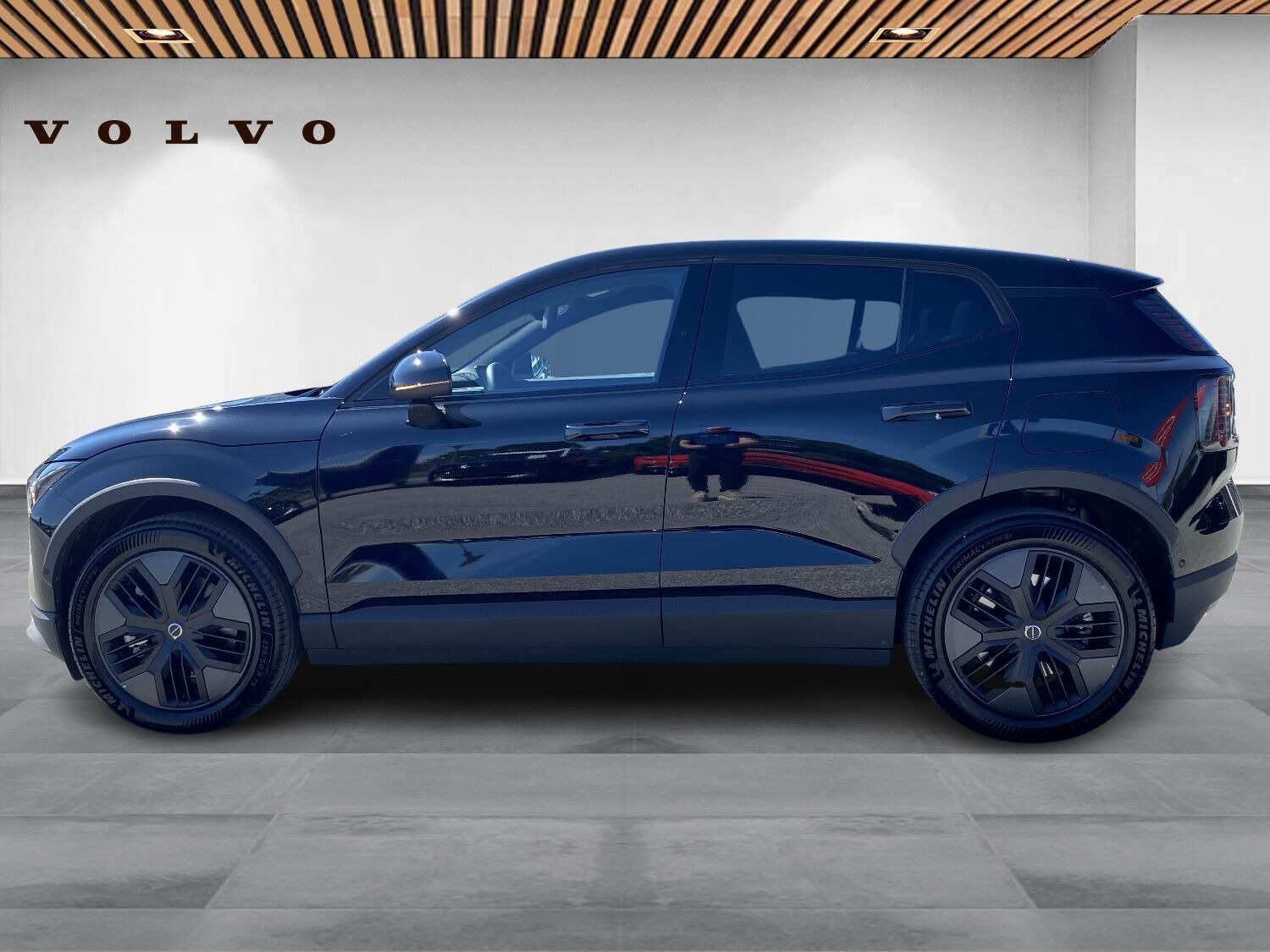 Sort Volvo EX30 Cross Country fra 2025