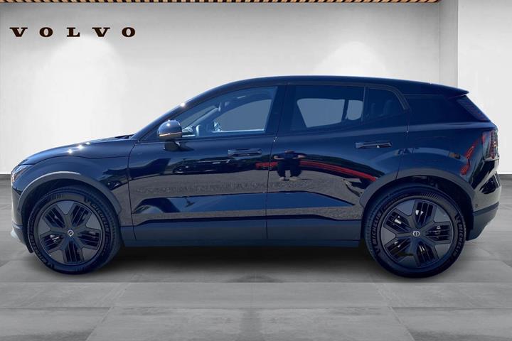 Sort Volvo EX30 Cross Country fra 2025