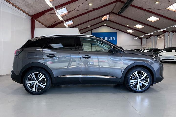 Sort Peugeot 3008 fra 2021