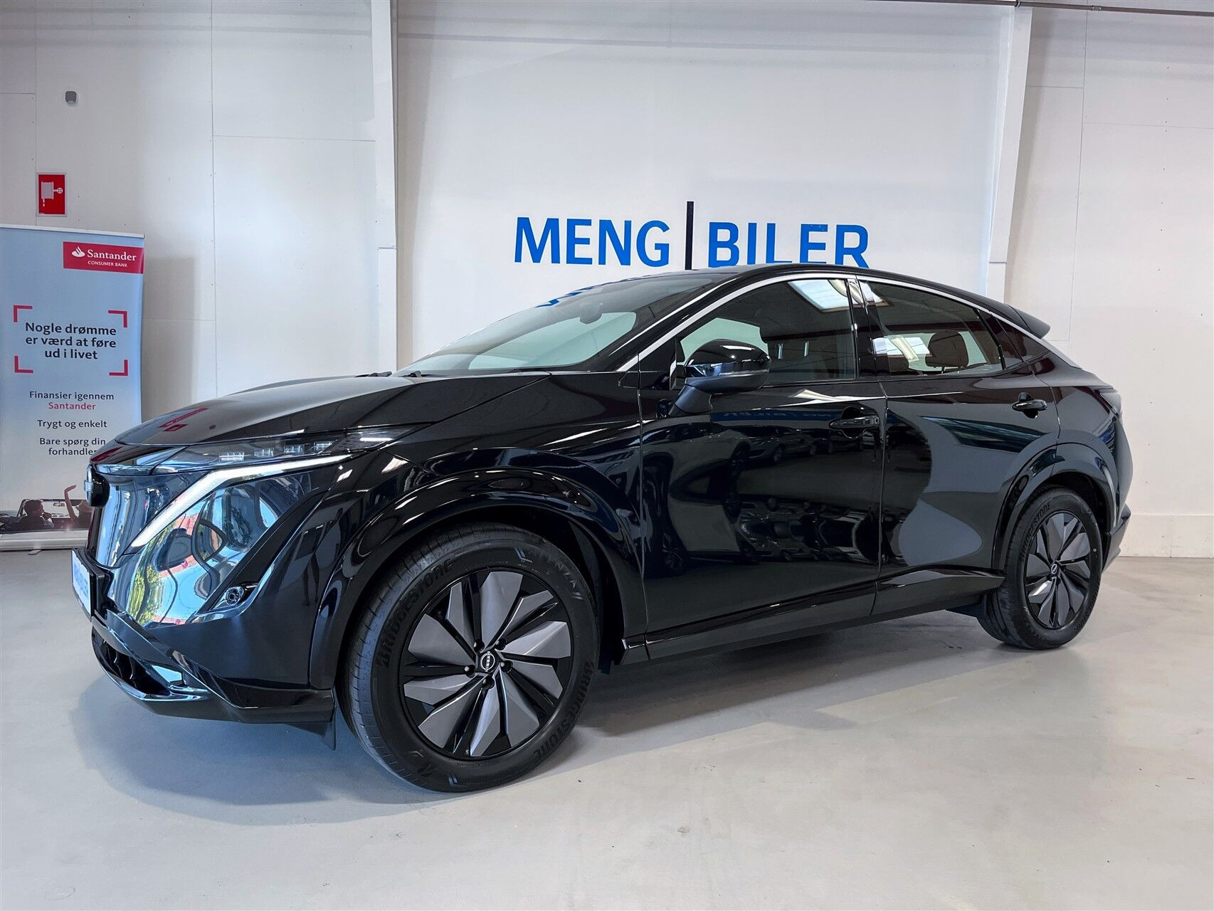 Sort Nissan Ariya fra 2025
