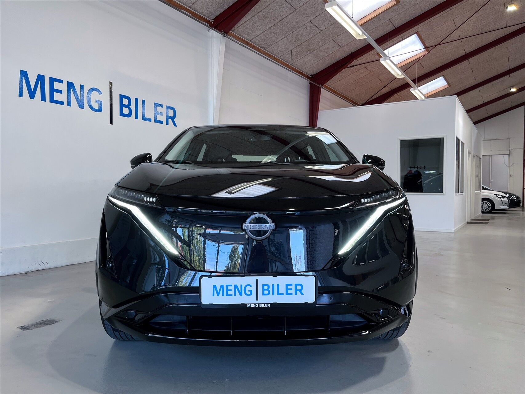 Sort Nissan Ariya fra 2025