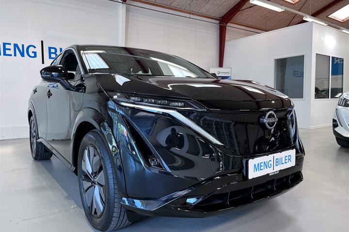 Sort Nissan Ariya fra 2025