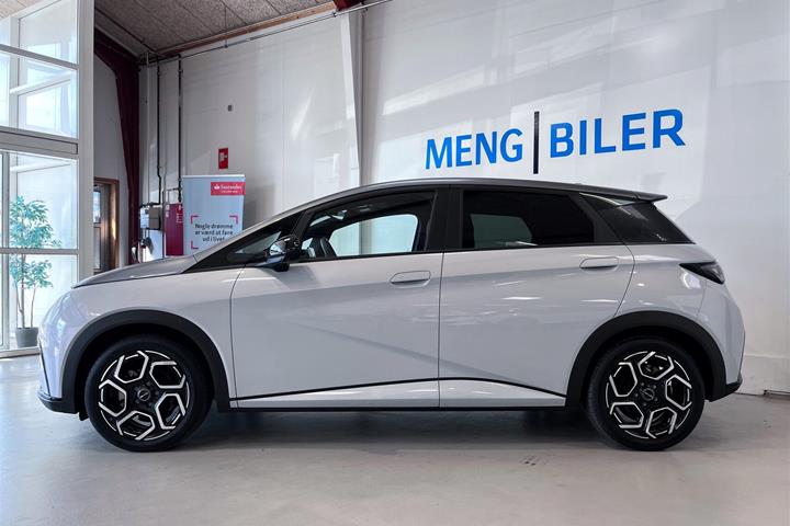 Hvid BYD Dolphin fra 2025