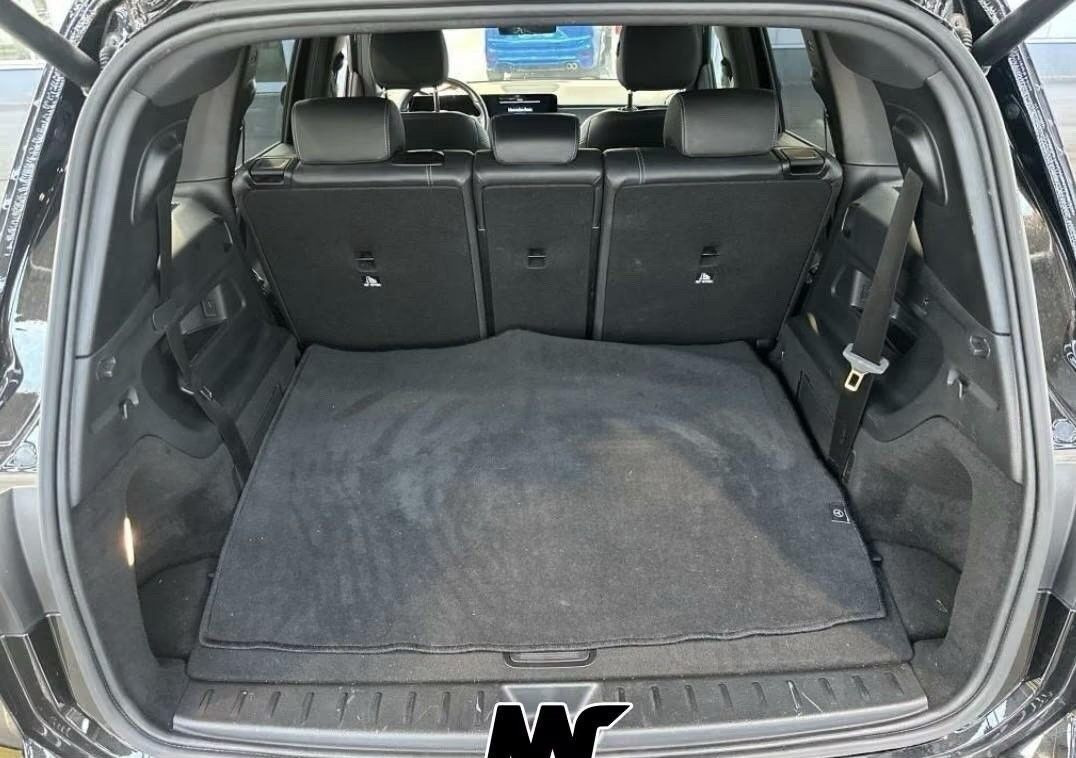 Sort Mercedes EQB 250 fra 2023