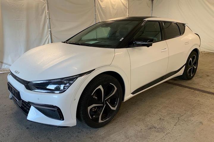 Hvid Kia EV6 fra 2024