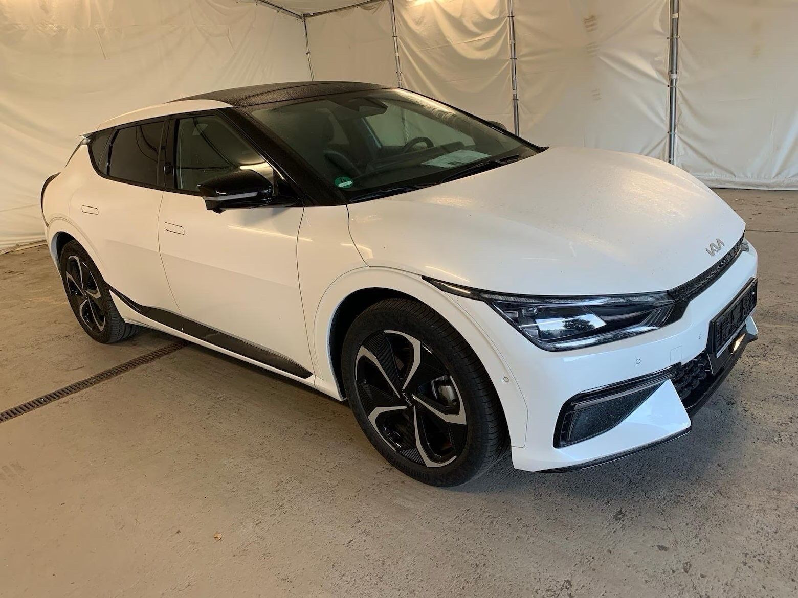 Hvid Kia EV6 fra 2024