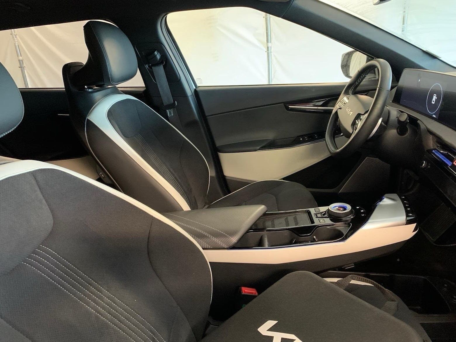 Hvid Kia EV6 fra 2024