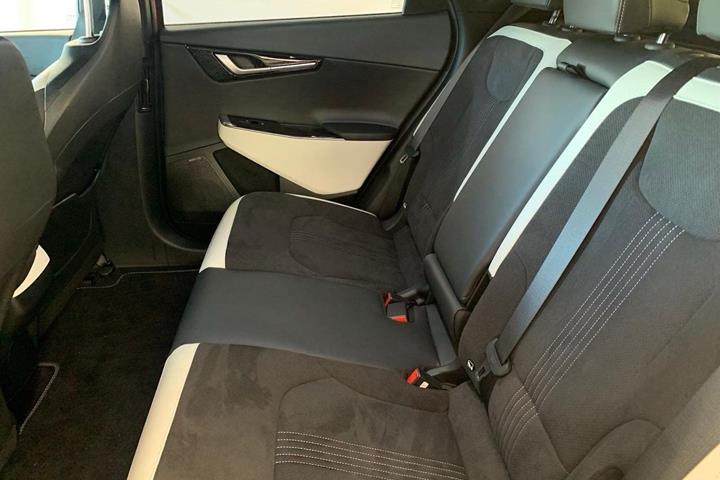 Rød Kia EV6 fra 2024