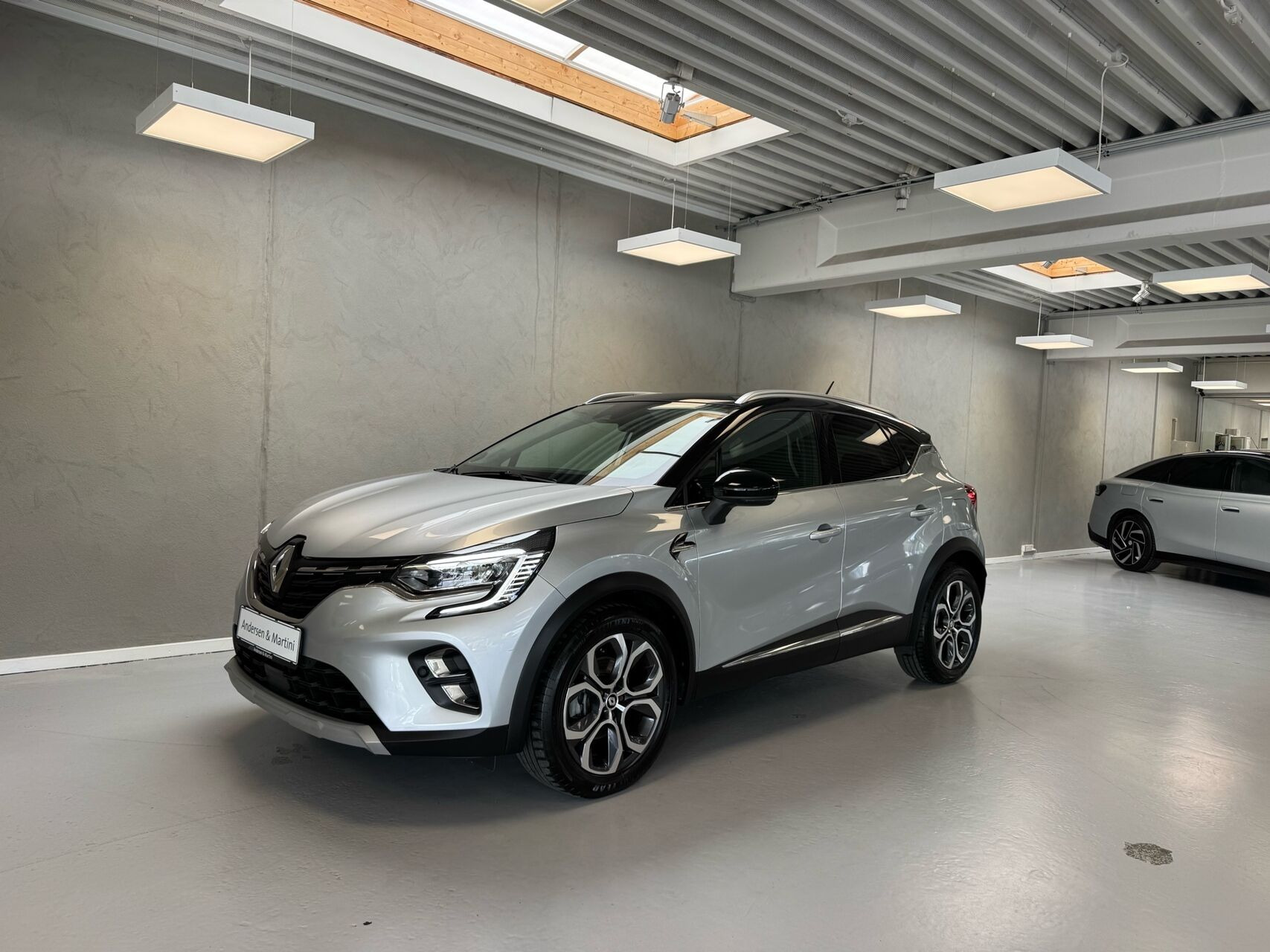 Renault Captur 1,6 E-TECH  Plugin-hybrid Intens 160HK 5d Aut.