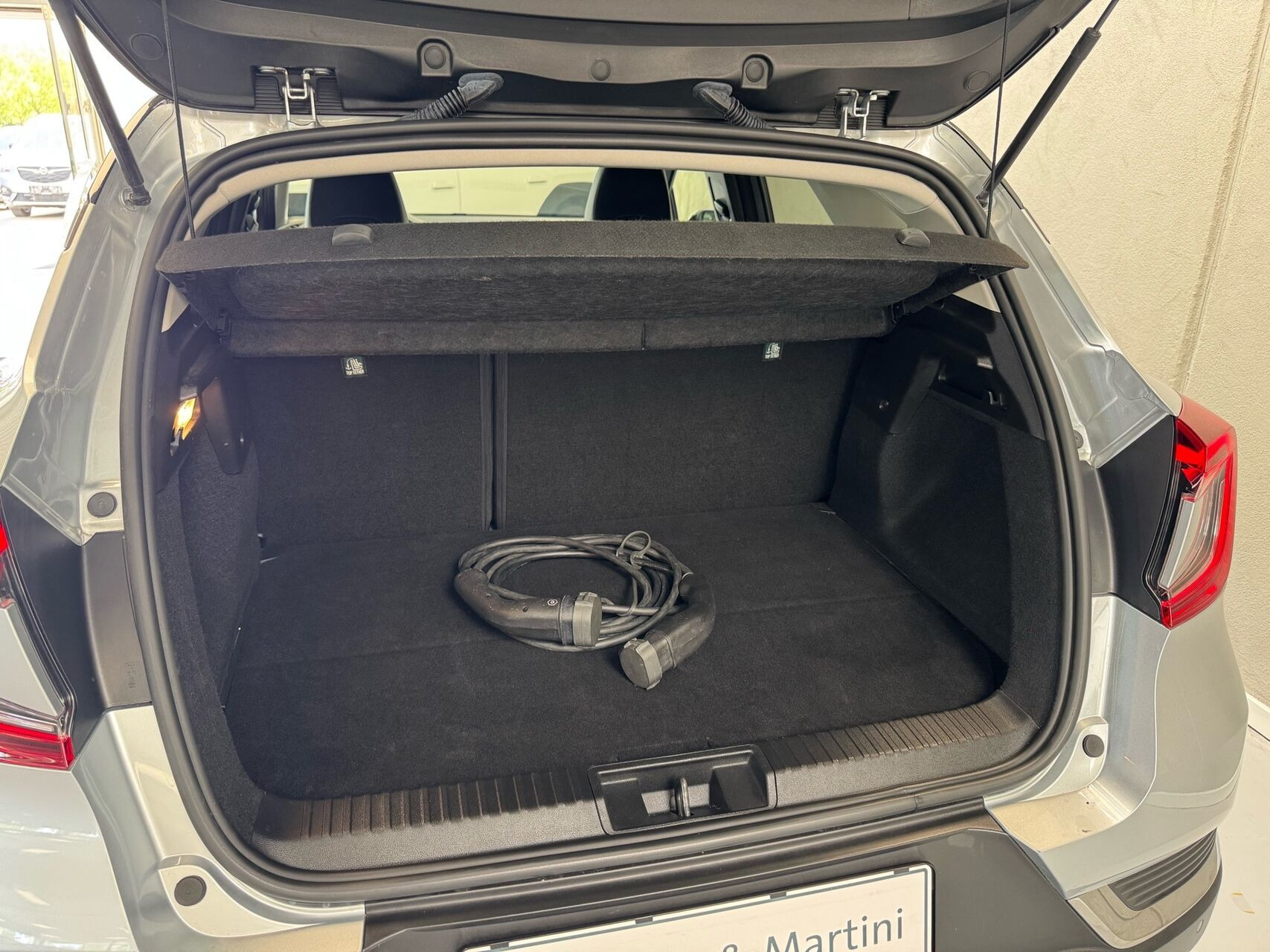 Grå Renault Captur fra 2022