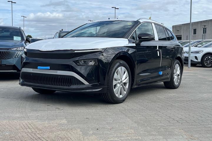 Sort Skoda Enyaq fra 2026