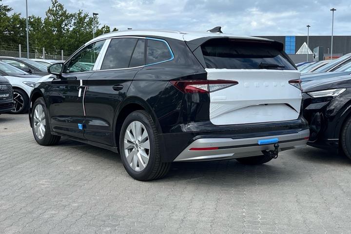 Sort Skoda Enyaq fra 2026