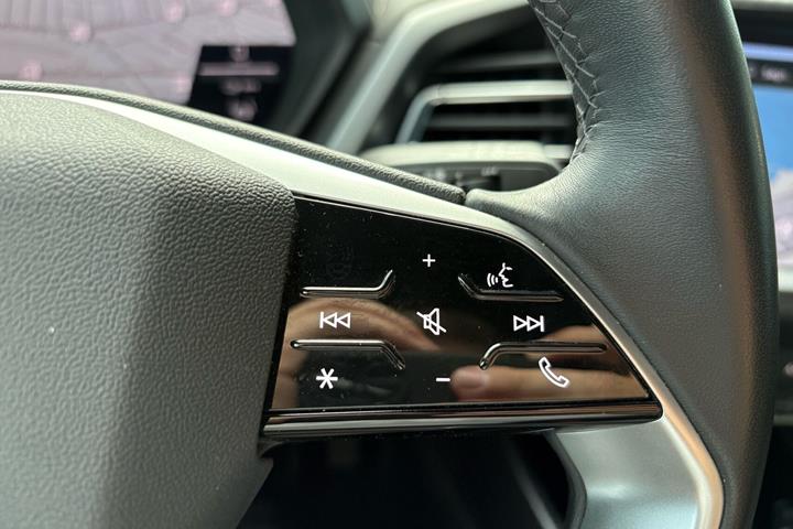Sort Audi Q4 fra 2023