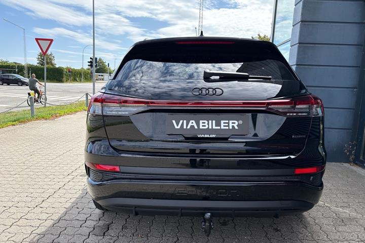 Sort Audi Q4 fra 2026