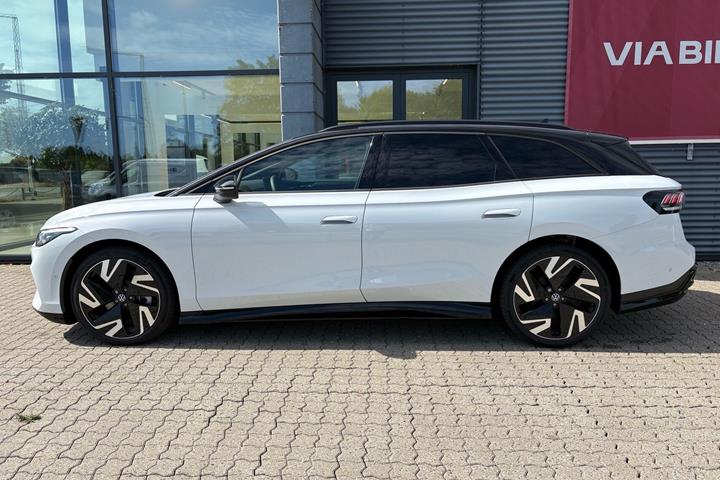 Hvid VW ID.7 fra 2026