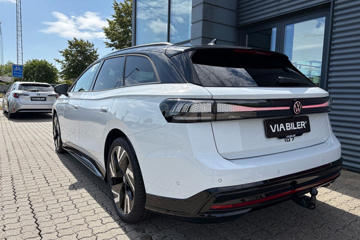 Hvid VW ID.7 fra 2026