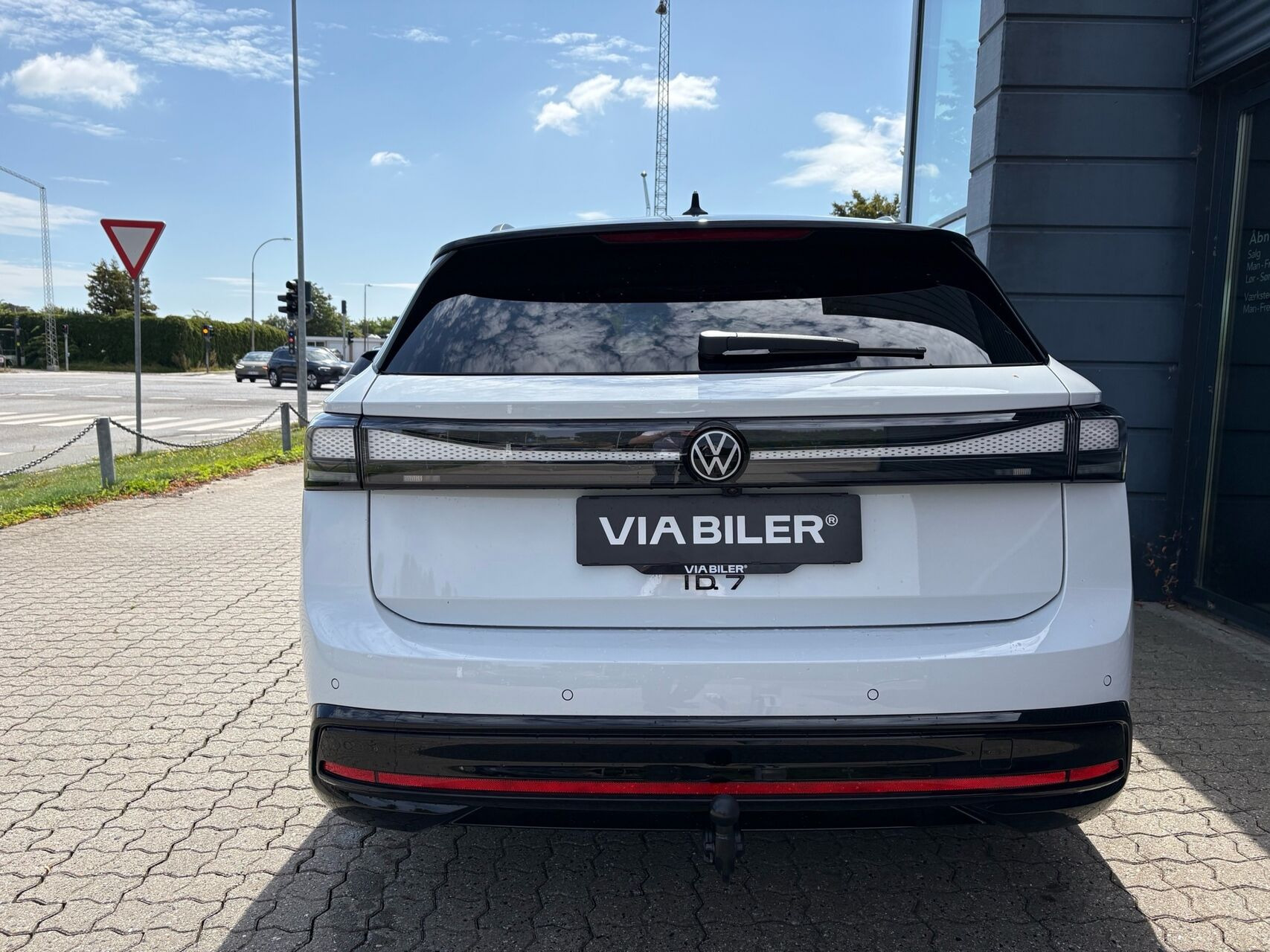Hvid VW ID.7 fra 2026