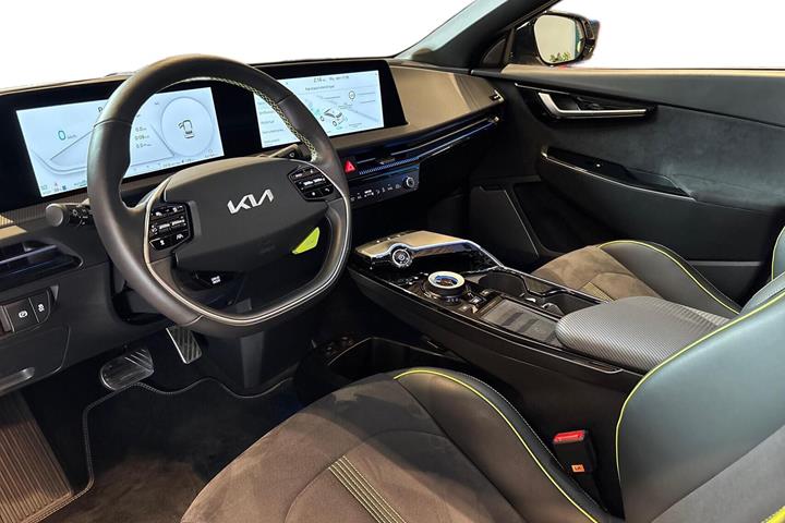 Hvid Kia EV6 fra 2024