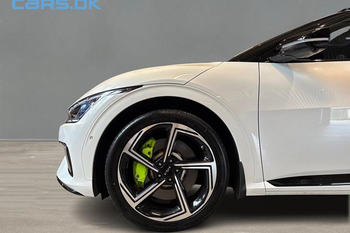 Hvid Kia EV6 fra 2024