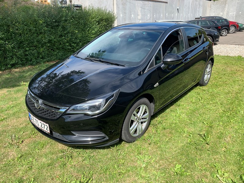 undefined Opel Astra fra 2017