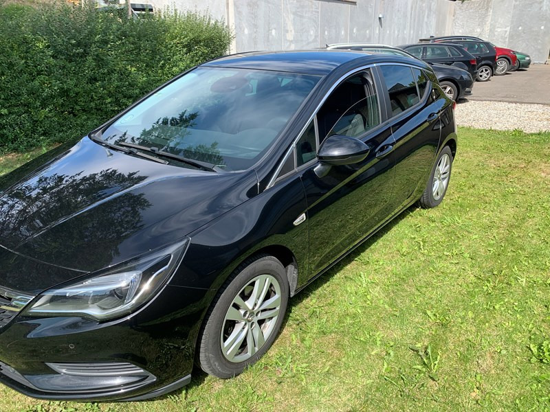 undefined Opel Astra fra 2017