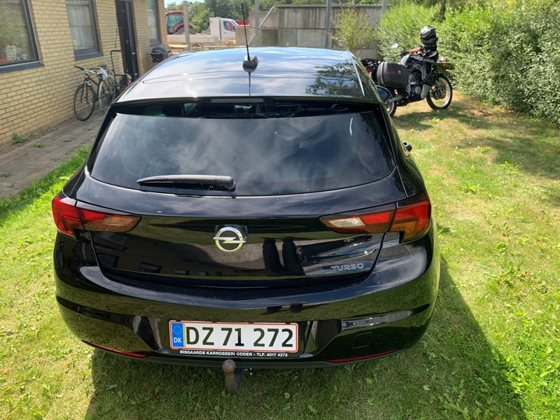undefined Opel Astra fra 2017
