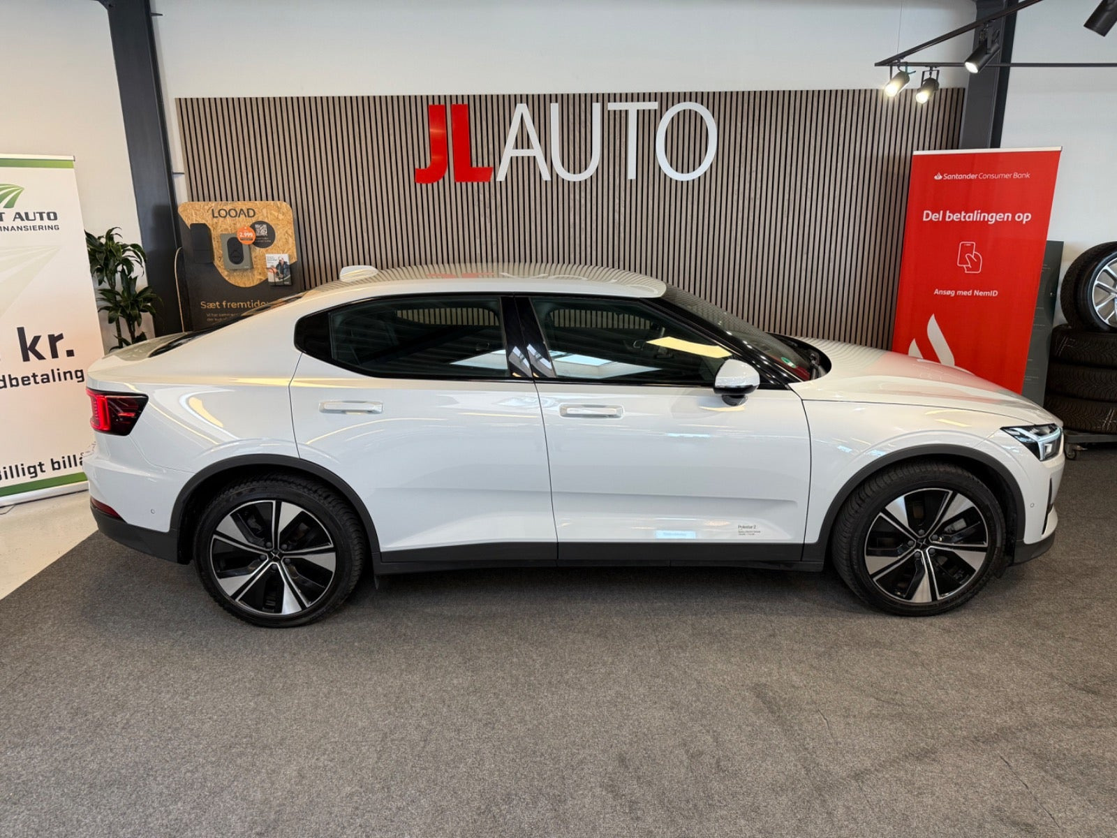Hvid Polestar 2 fra 2023