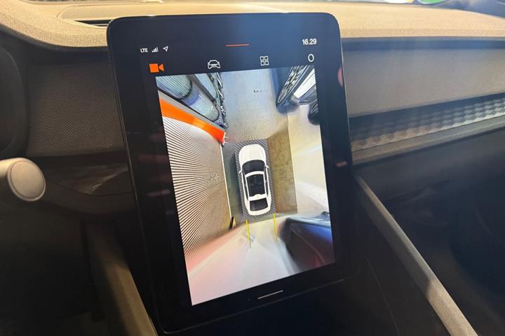 Hvid Polestar 2 fra 2023