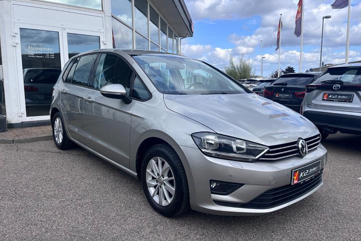 Sølv VW Golf Sportsvan fra 2016