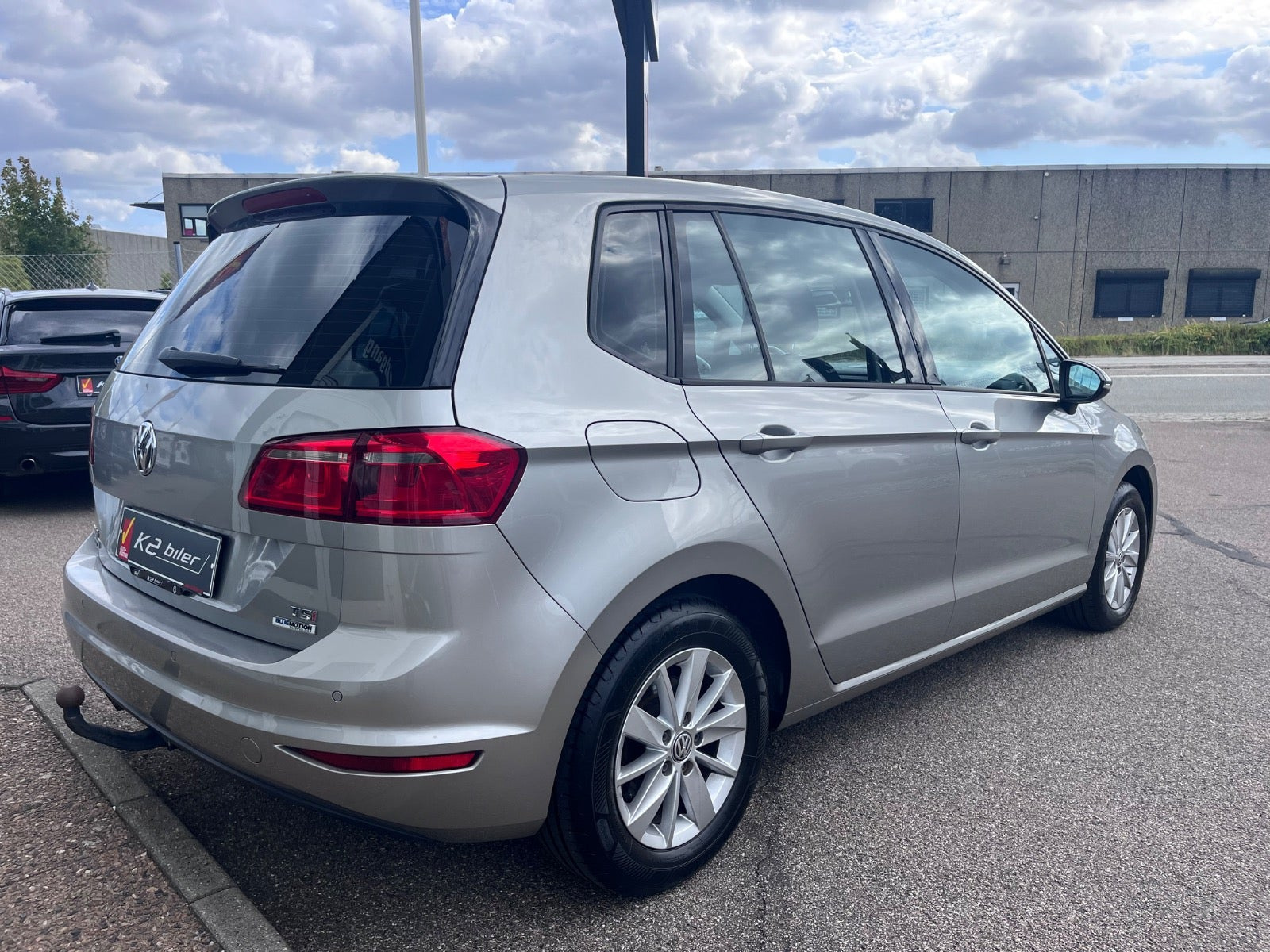 Sølv VW Golf Sportsvan fra 2016