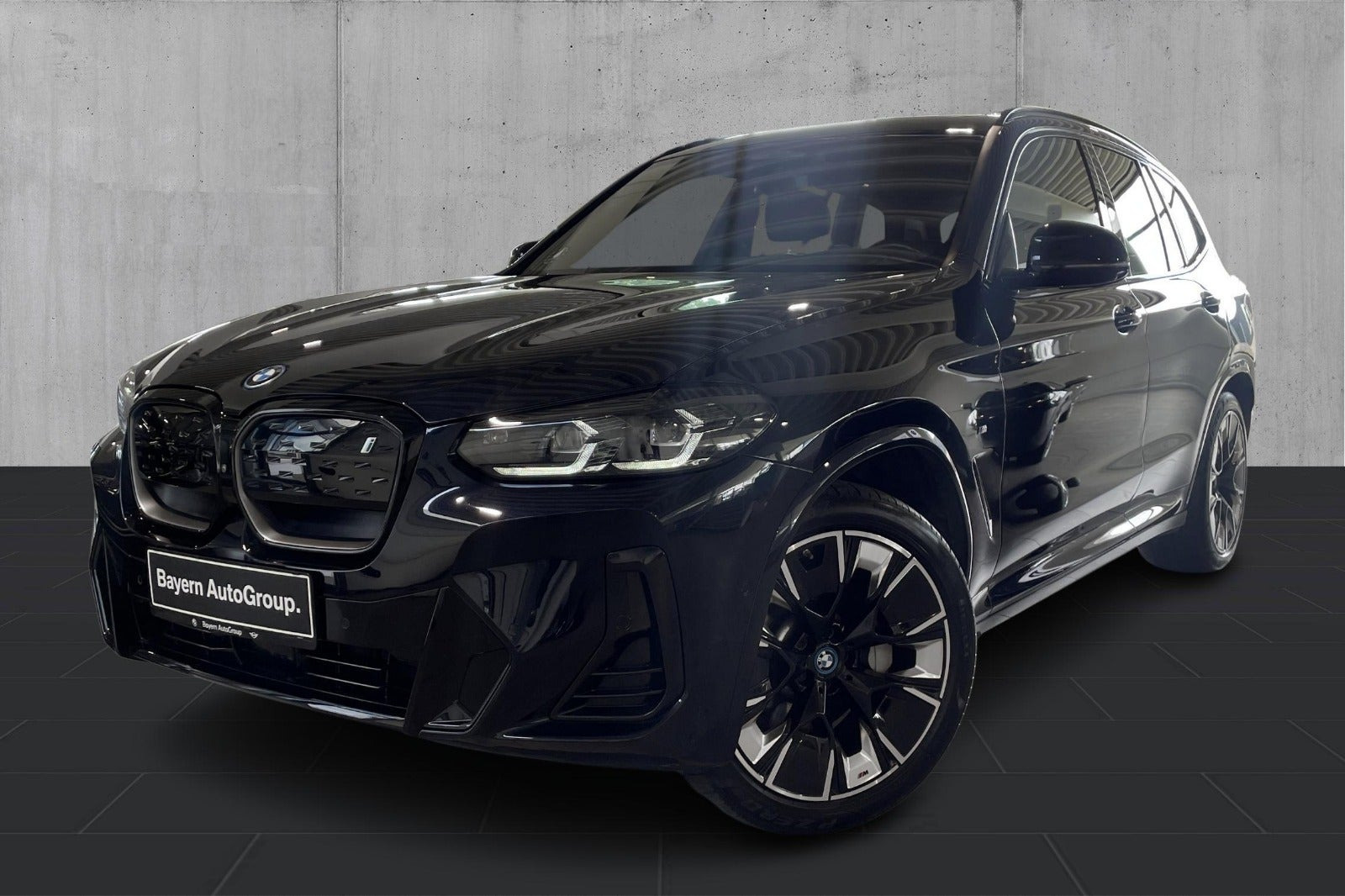 BMW iX3 Charged Plus M-Sport