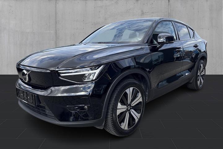 Sort Volvo C40 fra 2022 set udefra