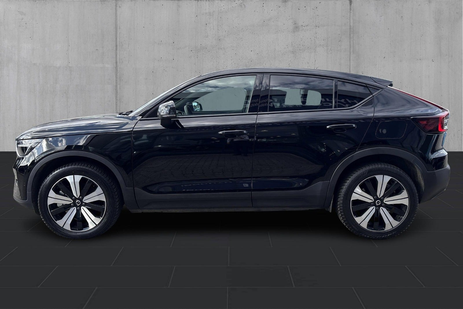 Sort Volvo C40 fra 2022