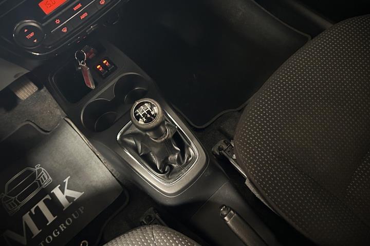 Grå Mitsubishi Space Star fra 2015