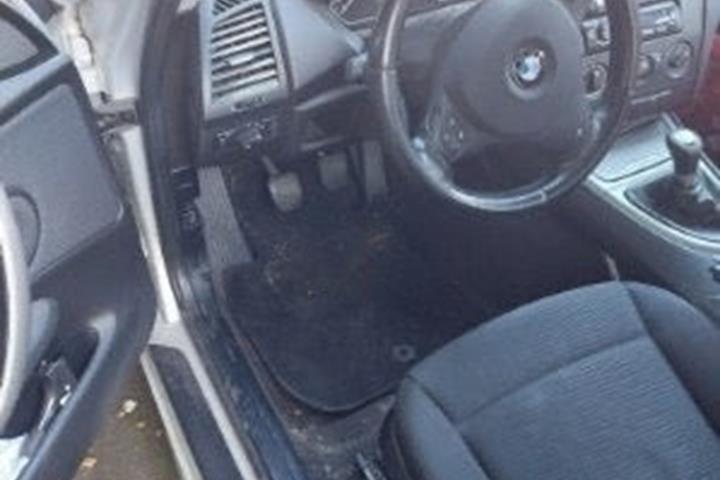 Sølv BMW 118i fra 2007