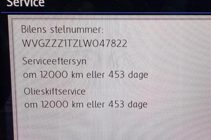 Blå VW Touran fra 2020