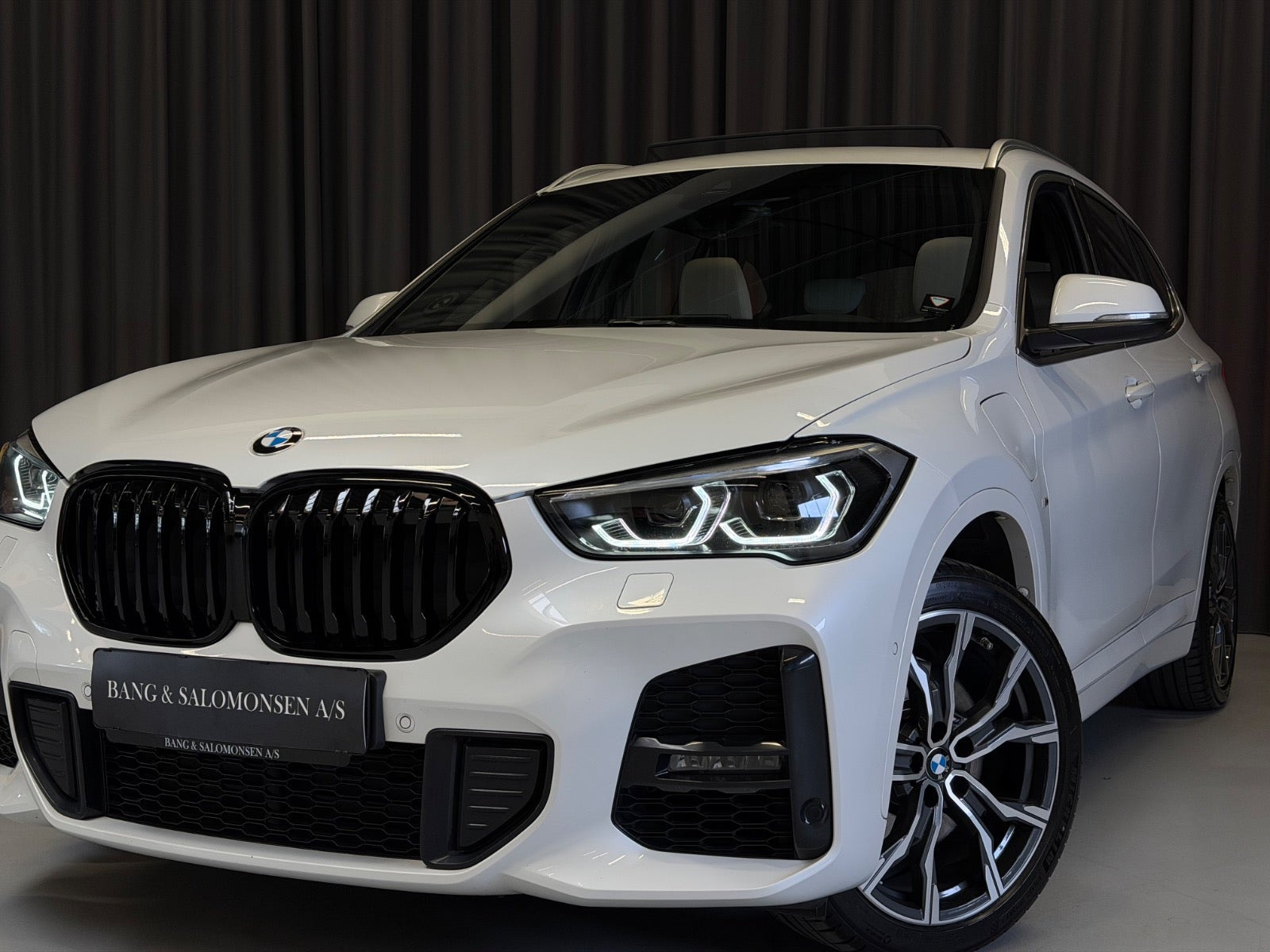 Hvid BMW X1 fra 2022