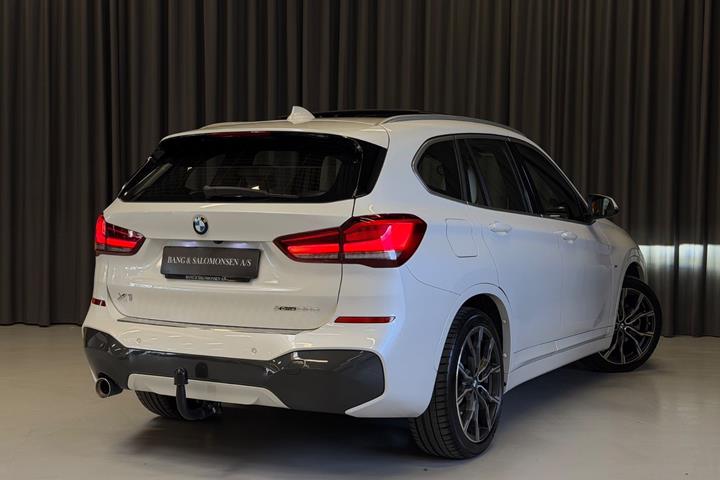 Hvid BMW X1 fra 2022