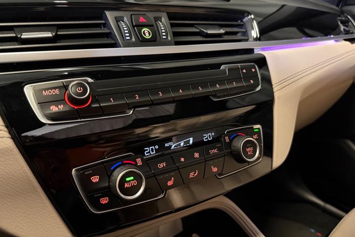 Hvid BMW X1 fra 2022