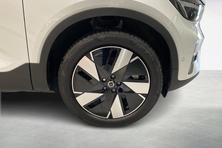Hvid Volvo EX40 fra 2026