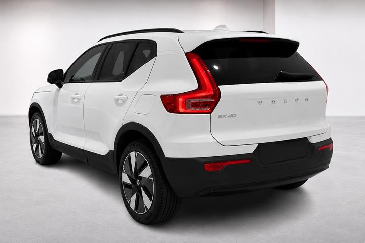 Hvid Volvo EX40 fra 2026