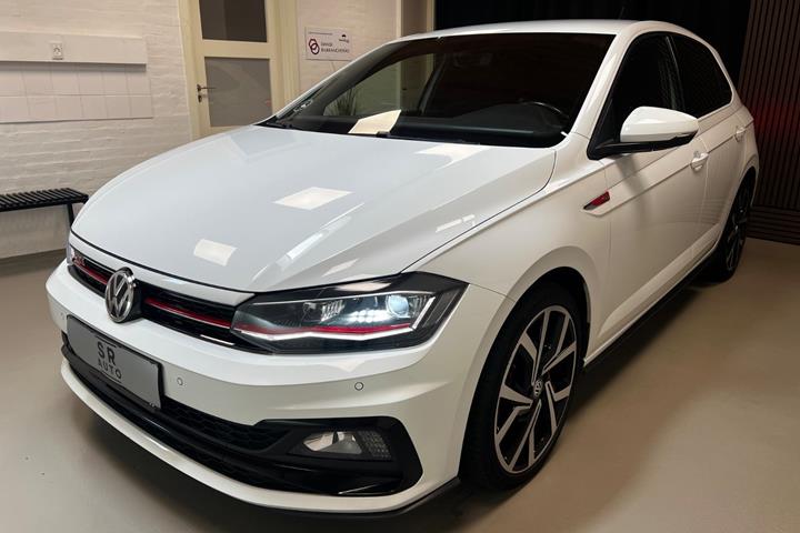 Gul VW Polo fra 2019