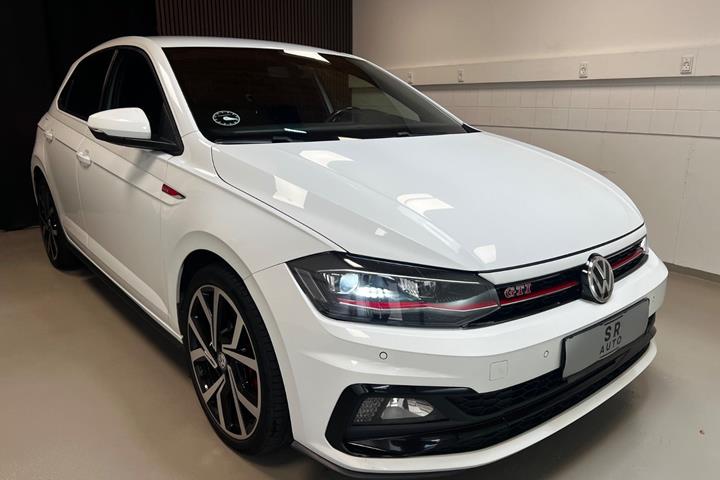Gul VW Polo fra 2019