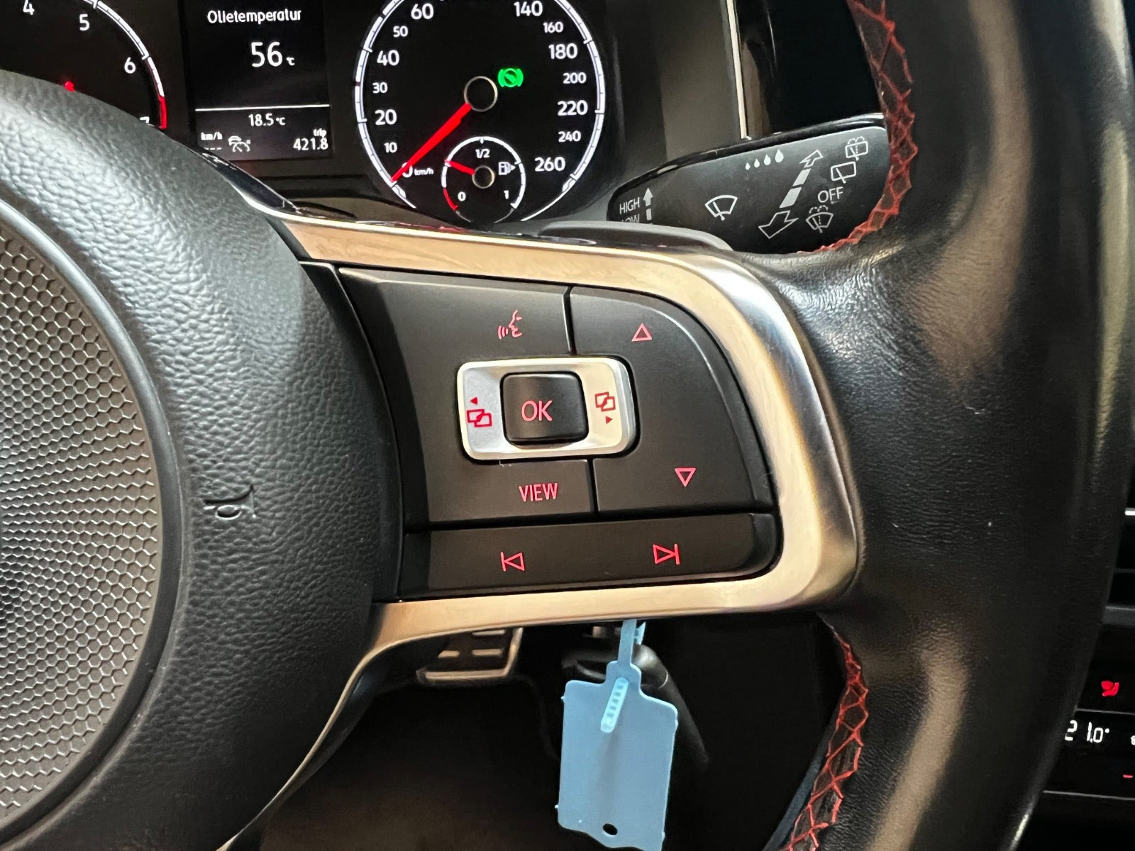 Gul VW Polo fra 2019