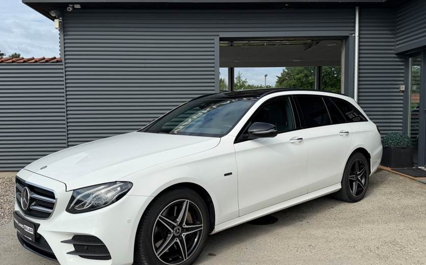 Mercedes E300 de 2,0 AMG Line stc. aut.