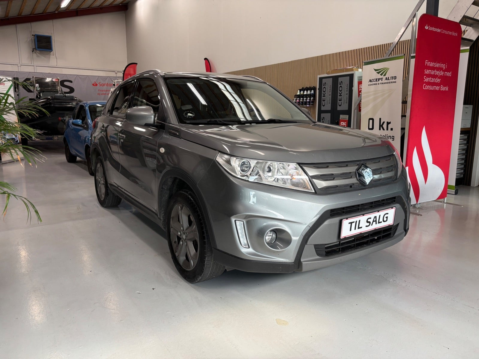 Sølv Suzuki Vitara fra 2016