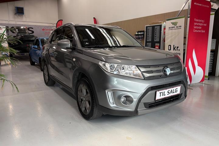 Sølv Suzuki Vitara fra 2016