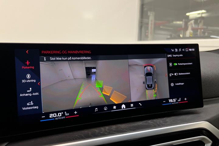Hvid BMW i4 fra 2024